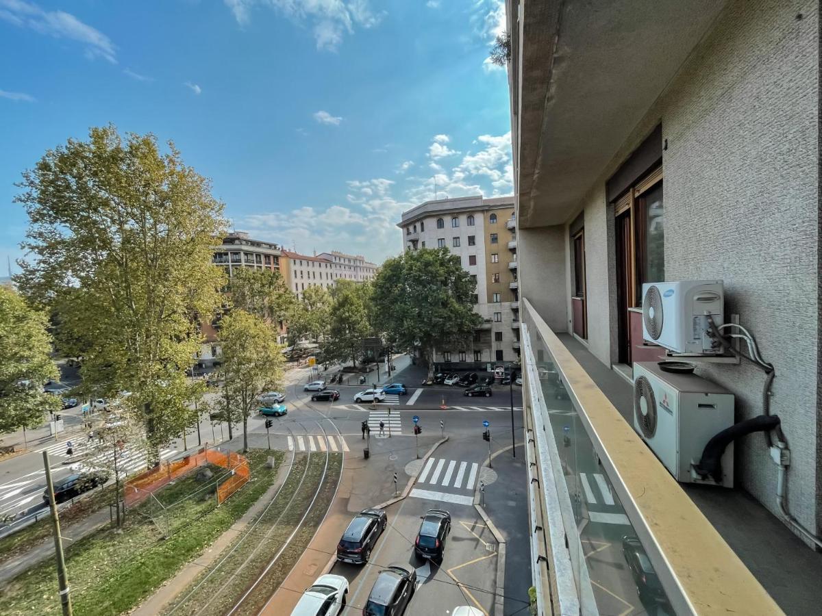 Arco Della Pace Top Apartment Milan Luaran gambar